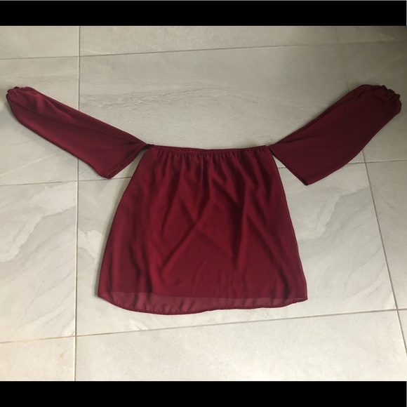 Off the shoulder blouse - Picture 1 of 1